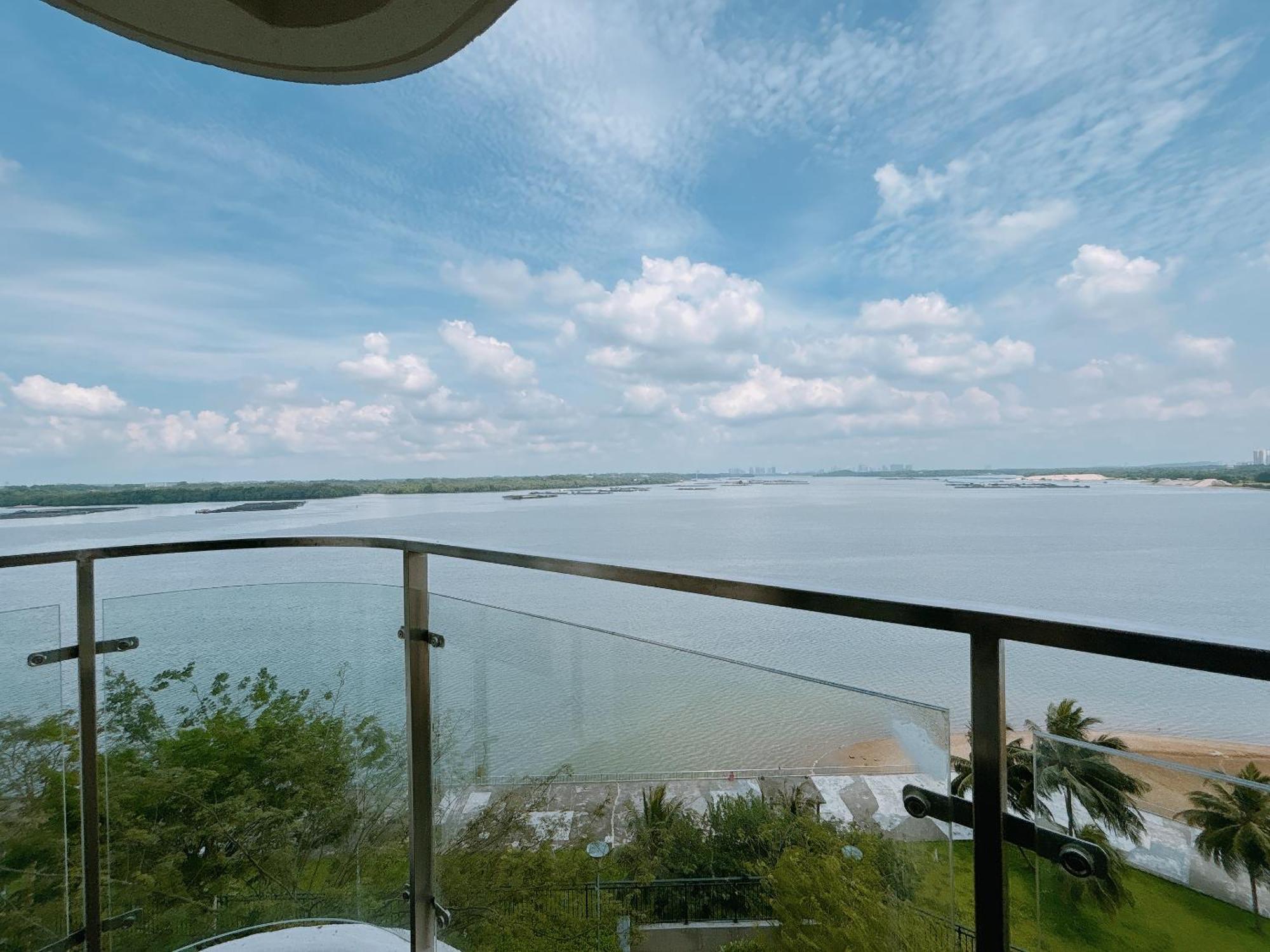 Scenic Country Garden Danga Bay By Lions Bay Apartment Johor Bahru Room photo